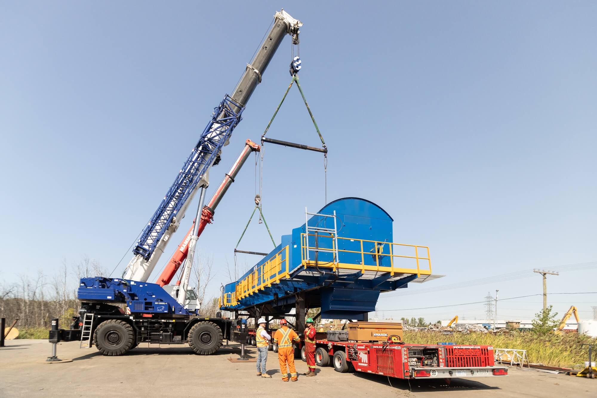 Trommel hauled in from Ontario on a specialized trailer.